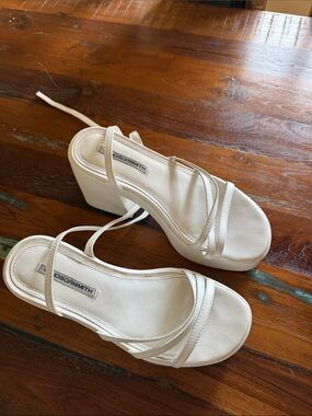 Windsor Smith Cream Strappy Platform Sandals